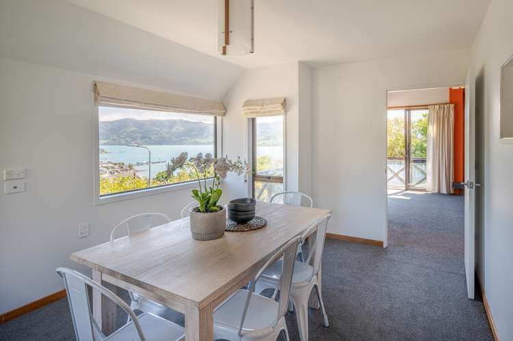 19 Settlers Hill Akaroa_5