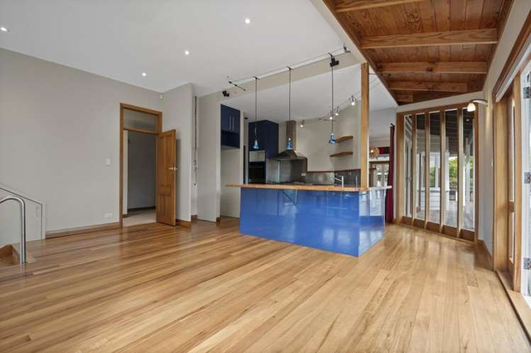 145 Queen Street 10888_10