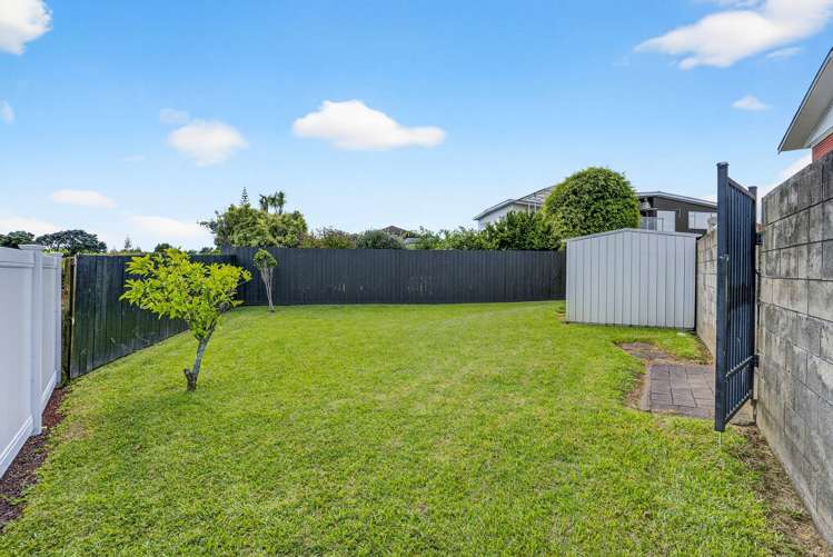 27 Gulf Crest Bucklands Beach_46