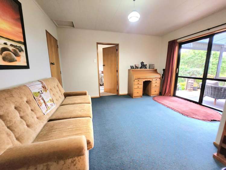 16 Coronation Street Moeraki_10