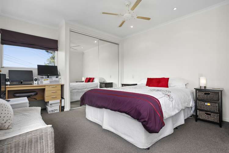 151 Golf Road Titirangi_11