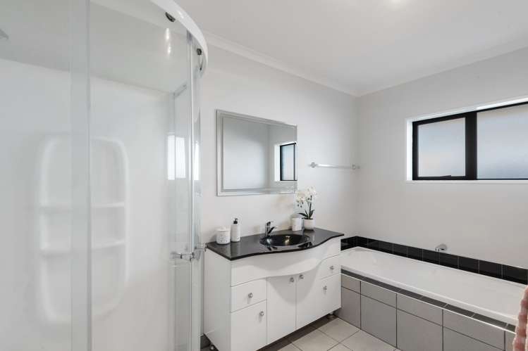 27 Reginald Street Burwood_11