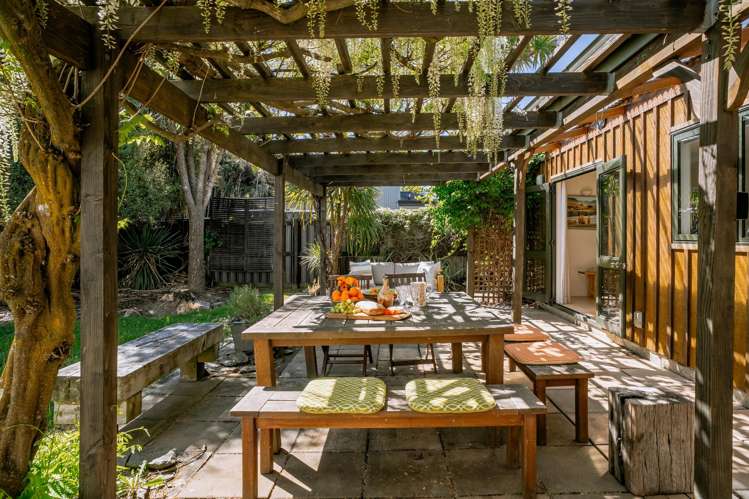 85 Lagoon Avenue Albert Town_1