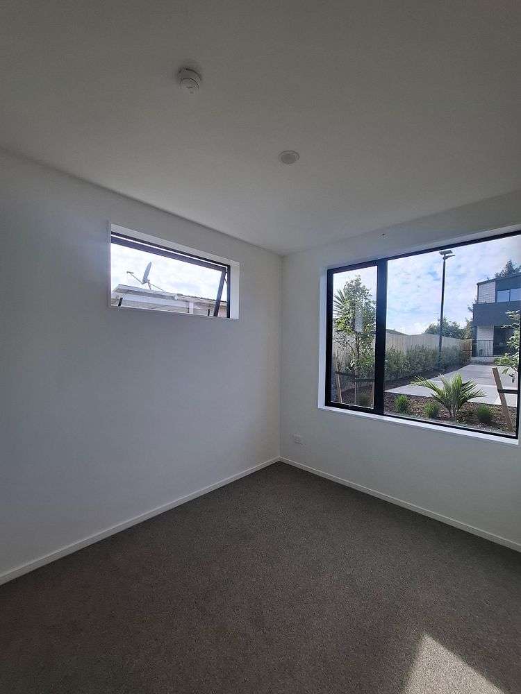 10 Humphreys Place Mangere_11