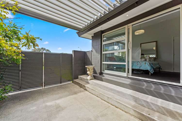 1/64 Seaview Road Castor Bay_27