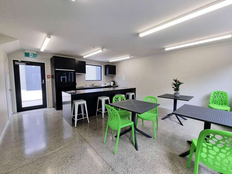 2/13a Gumfield Drive_10