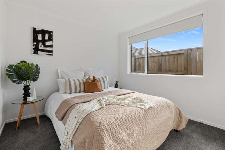 69a Pakanga Grove Pyes Pa_13