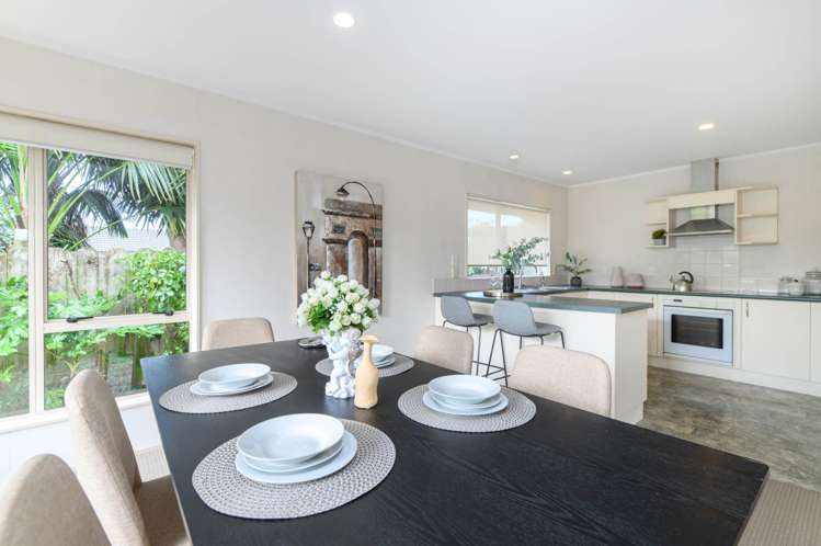 2/10 Caldbeck Rise Northpark_6