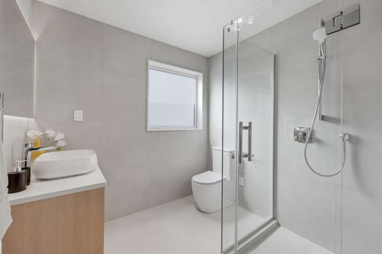 33 Sorrel Crescent Bucklands Beach_22