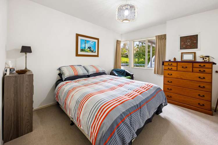 12 Woodfern Crescent Titirangi_11