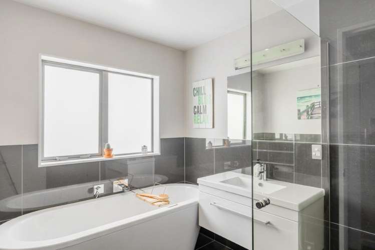 8 Otupoa Way Paraparaumu_19