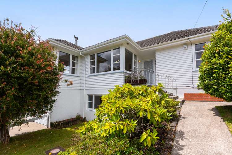 5 Larsen Crescent Tawa_17