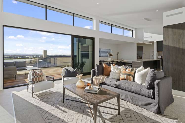 35 Te Awakura Terrace Mount Pleasant_6