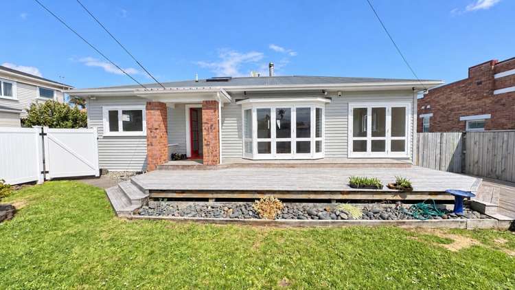  A/6 Hazel Avenue Mount Roskill_2