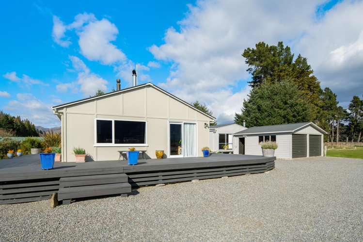 22 Saltwater Lane Wairau Valley_11