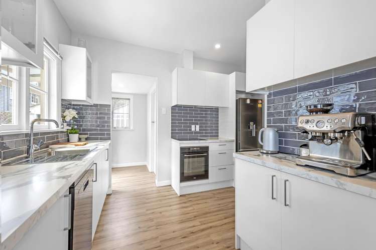 344 Hereford Street_5