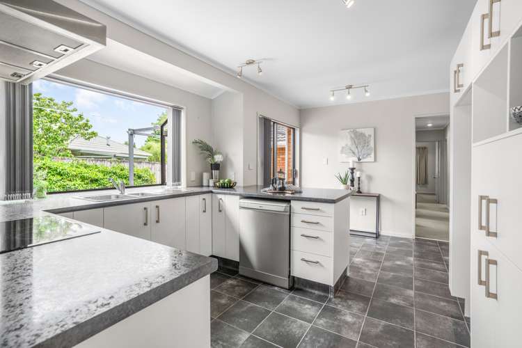 6 Donegal Grove Birchville_6