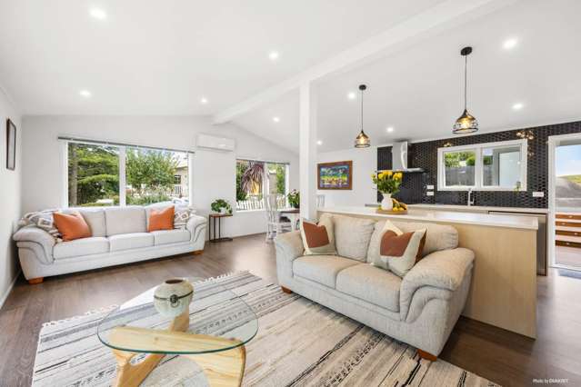 23 Hatfield Heights Hatfields Beach_1