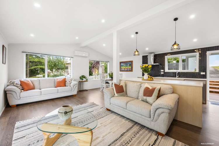 23 Hatfield Heights Hatfields Beach_1