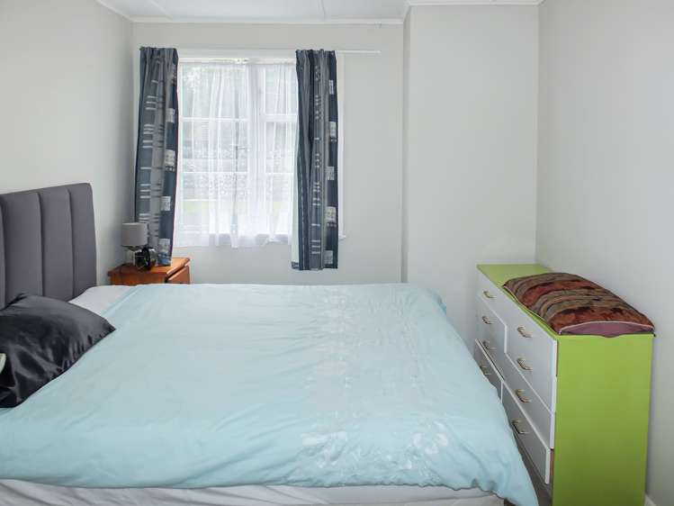 10 Churchill Crescent Foxton_11