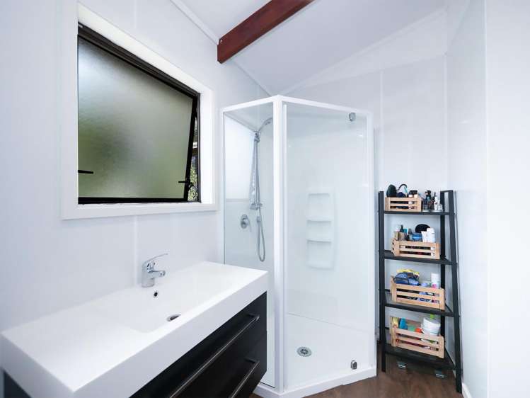 86 School Road Paihia_9
