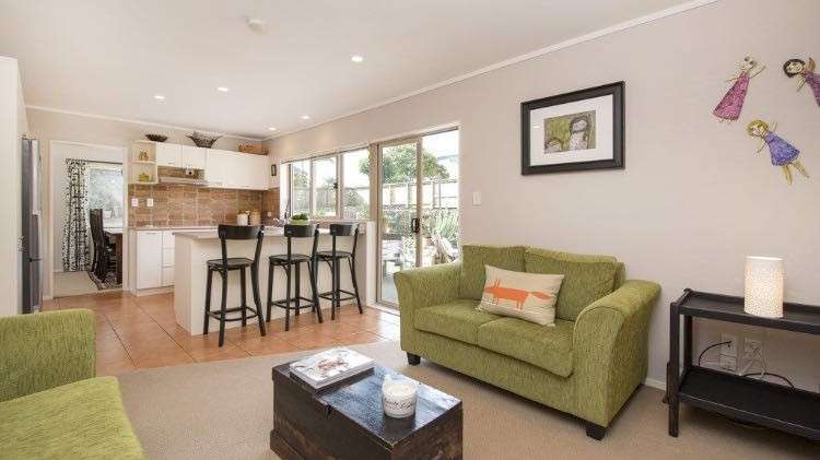 2 Jan Higgins Place Golflands_9