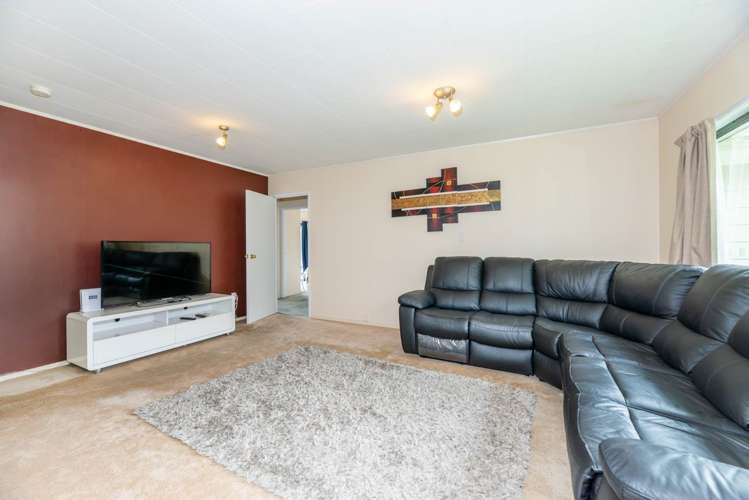 16 Halsey Drive Lynfield_11