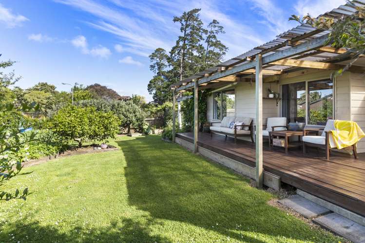 10 Lutana Place Pakuranga Heights_8