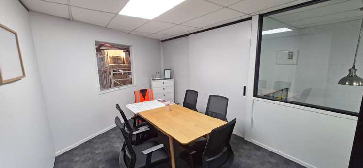 Unit F/5 Armstrong Road Rosedale_4