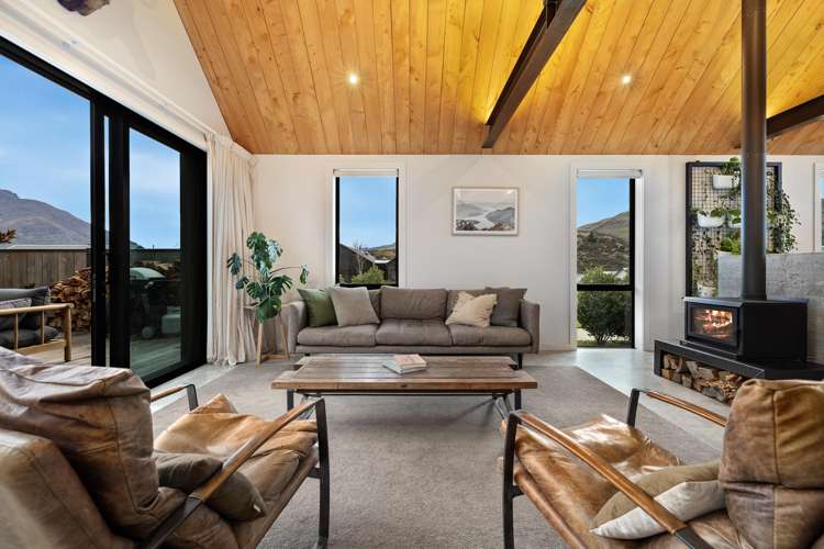 85 Jack Hanley Drive Jacks Point_13