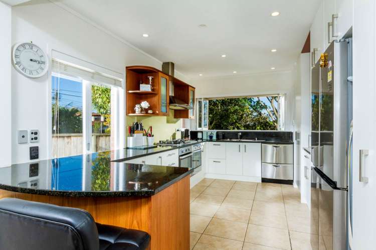 36 Rewi Street Torbay_32