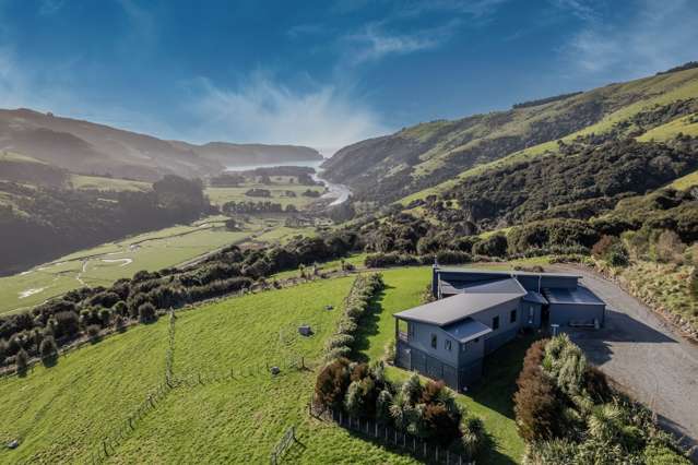 Banks Peninsula favoured northern bays