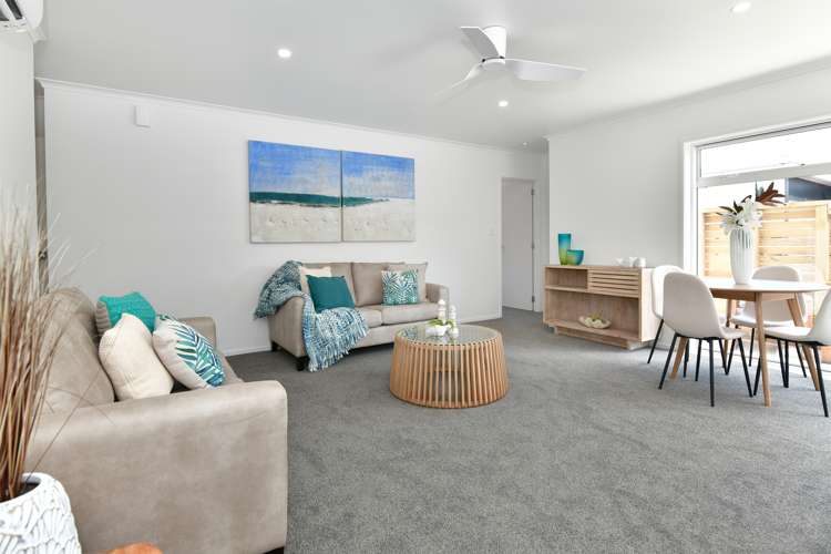 16 Forest Glen Orewa_9