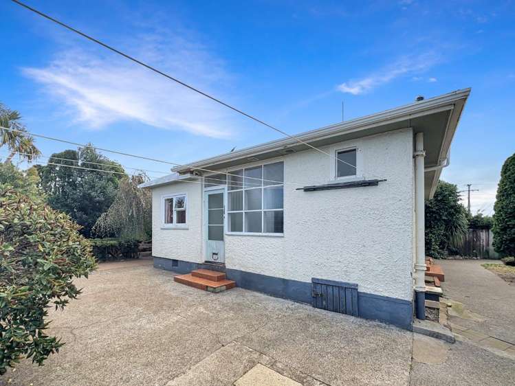 83 Surrey Road 1227_19