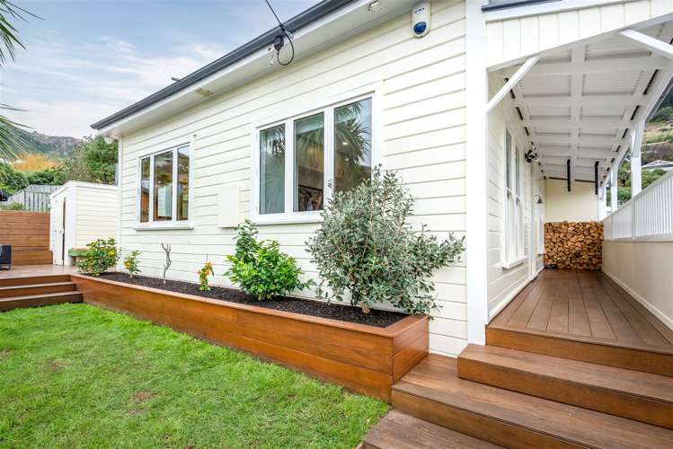 4 Ripon Street Lyttelton_19