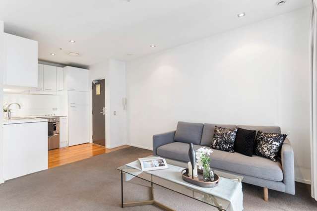 37B/16 Gore Street City Centre_1