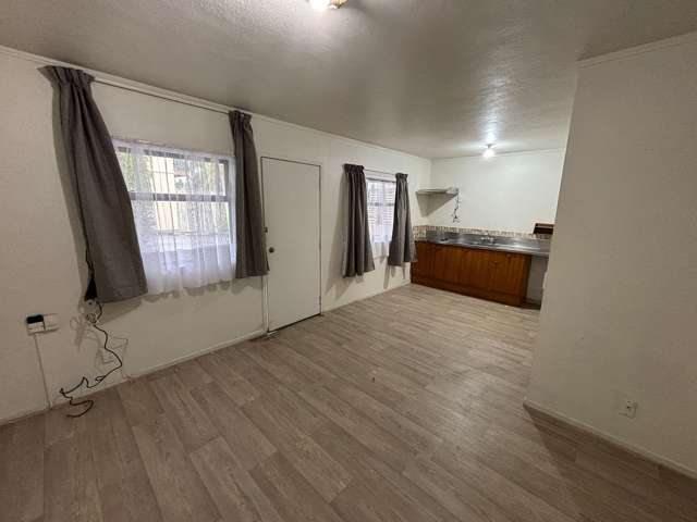 2/226 Green Lane West Epsom_2
