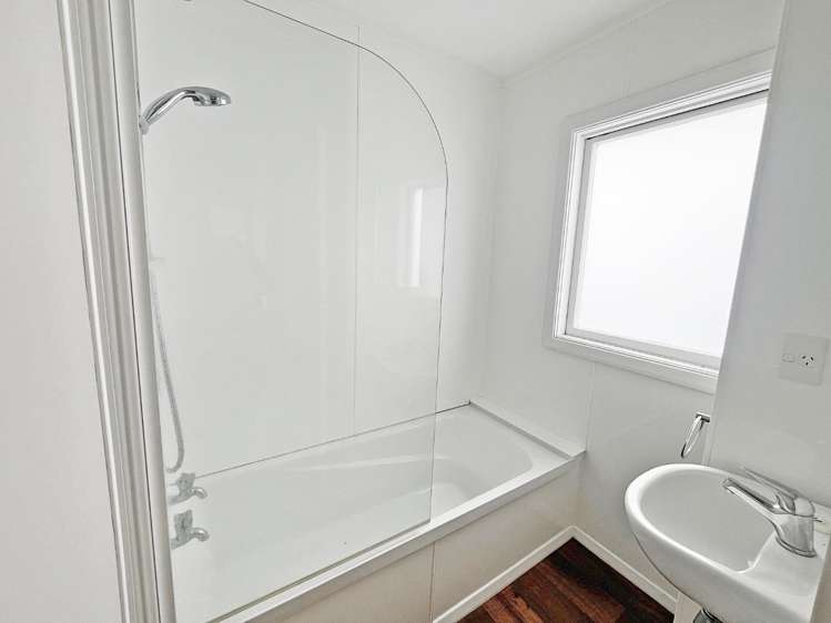 10 Devon Crescent Bulls_6