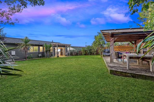 14 Gilshennan Valley Red Beach_1