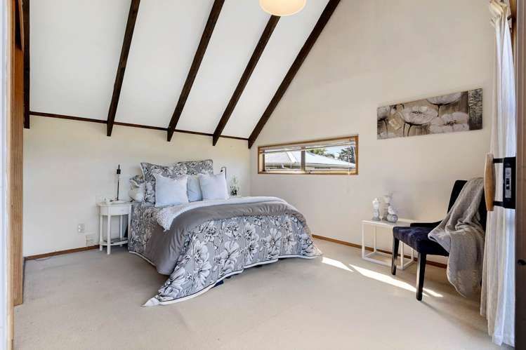 2/2 Fuchsia Place Birkdale_7