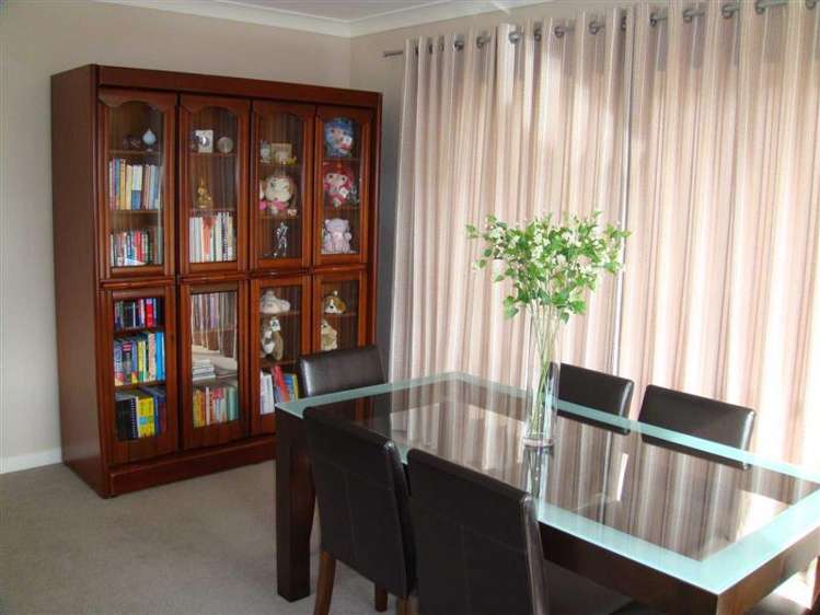 15 Woolaston Place Flat Bush_5