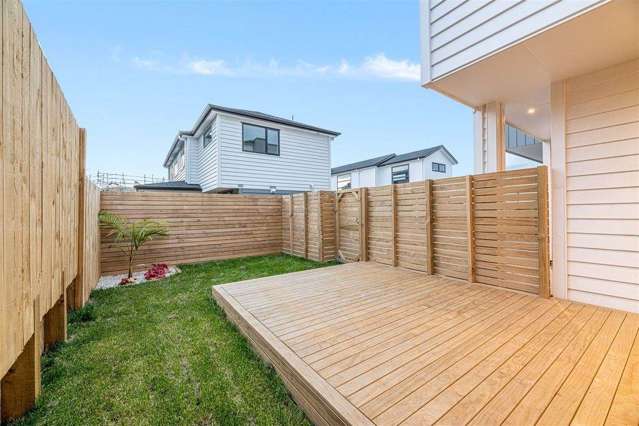 20E MacKenzie Street Te Atatu South_1