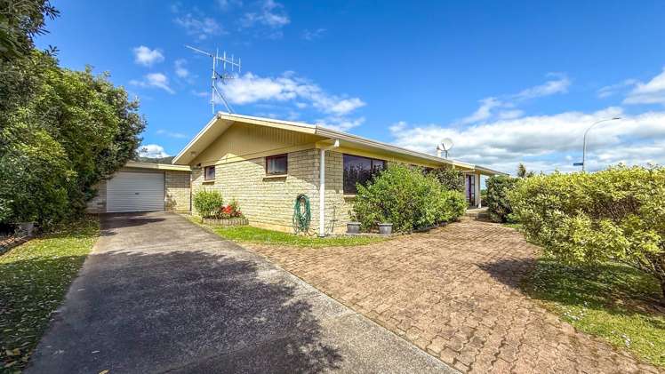 441 Fergusson Drive Thames_18