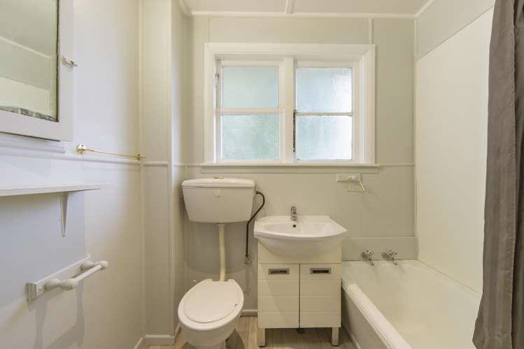 143 Cobham Drive Hamilton East_9