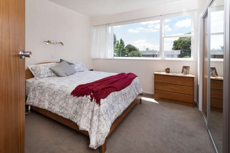 14 Baringa Place Botany Downs_11