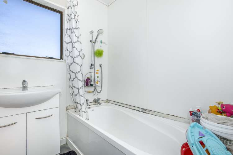 1/38 Maplesden Drive Clendon Park_5