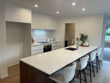 92 Metoriti Crescent_2