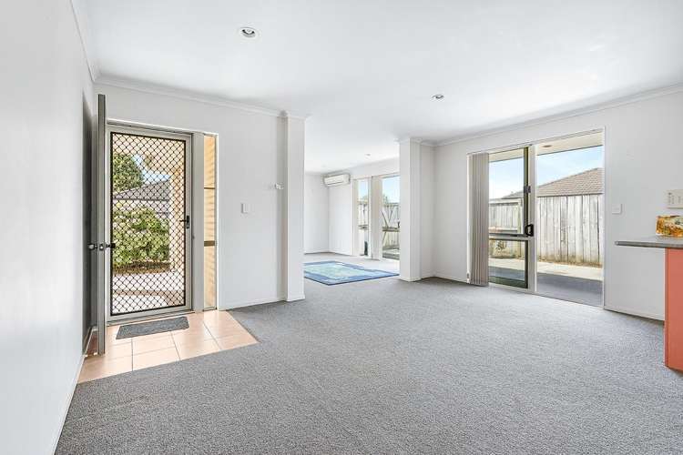 17 Farnham Close Rototuna North_6