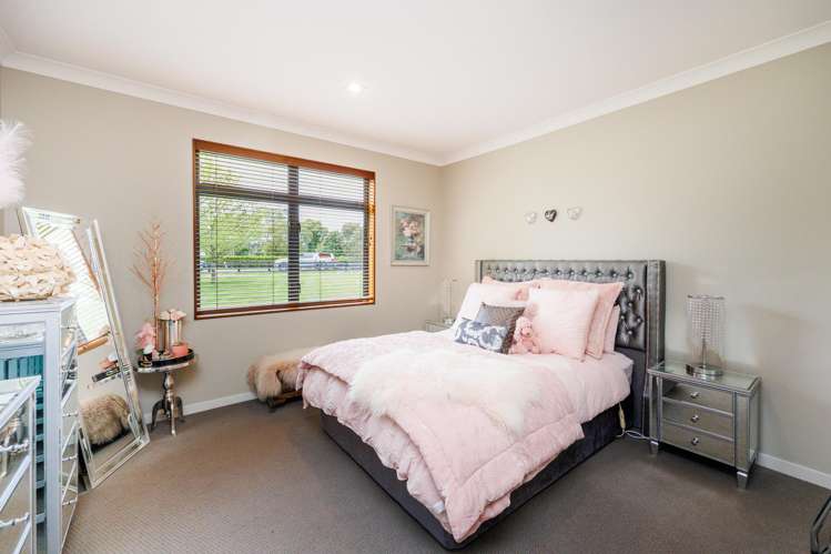 7 Titirangi Drive Fitzherbert_23