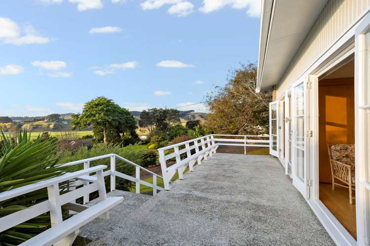 5 Gow Street Helensville_11